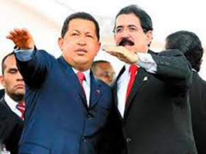 La amistad de Mel Zelaya con Hugo Chávez no era bien vista por Washington