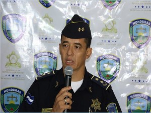 Leonel Sauceda, vocero policial.