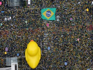 Protestas contra Dilma