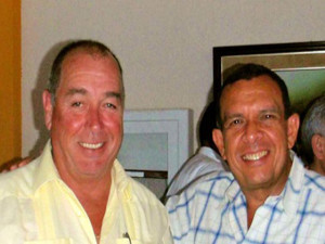 Randy Jorgensen junto al expresidente Porfirio Lobo con quien promovía negocios