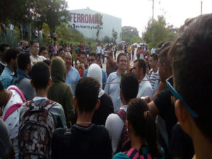 Los estudiantes de comayagua estan en pie de huelga indefinida
