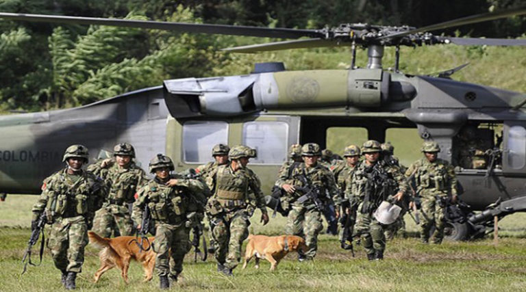 Los espejos del despojo