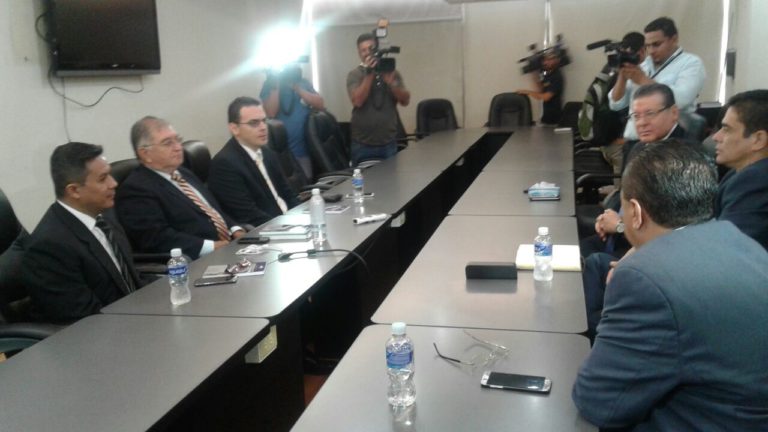 Comisión de Política Limpia