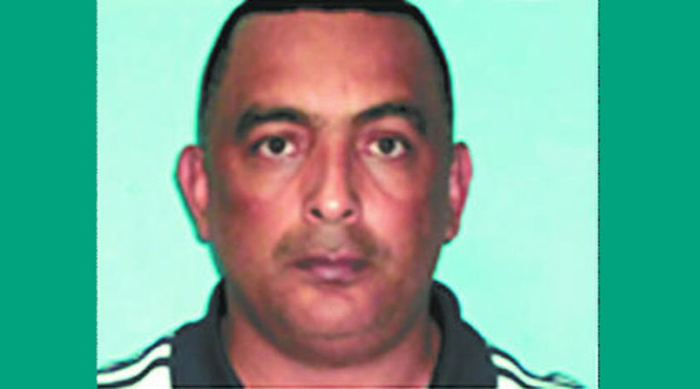 Exsubcomisionado de policía