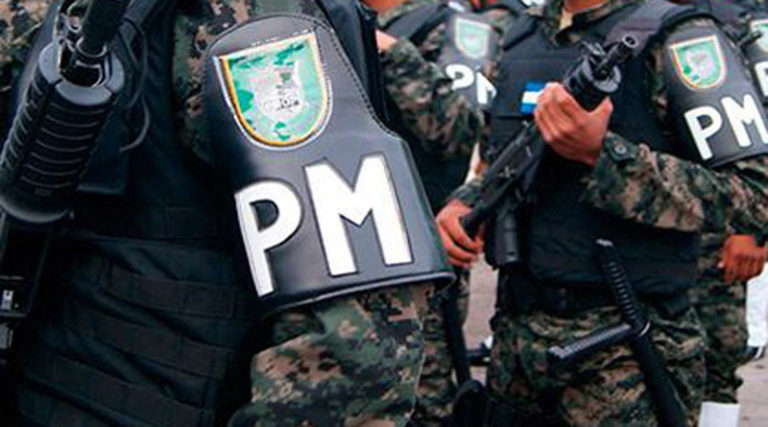 Enfrentamiento con policías militares