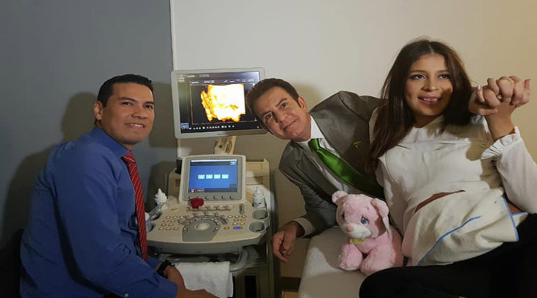 Iroska y Salvador Nasralla