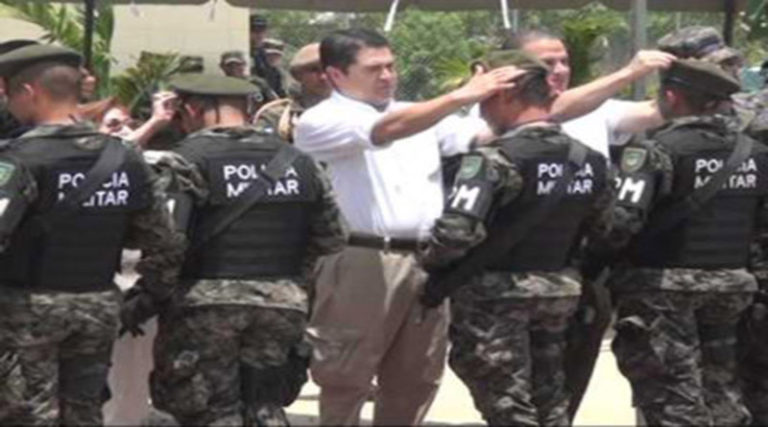 De la prepotencia al ridículo