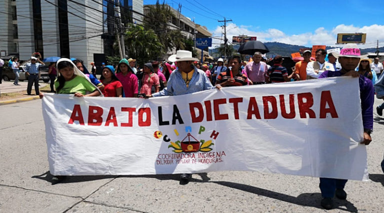 Dictadura, autoritarismo y totalitarismo