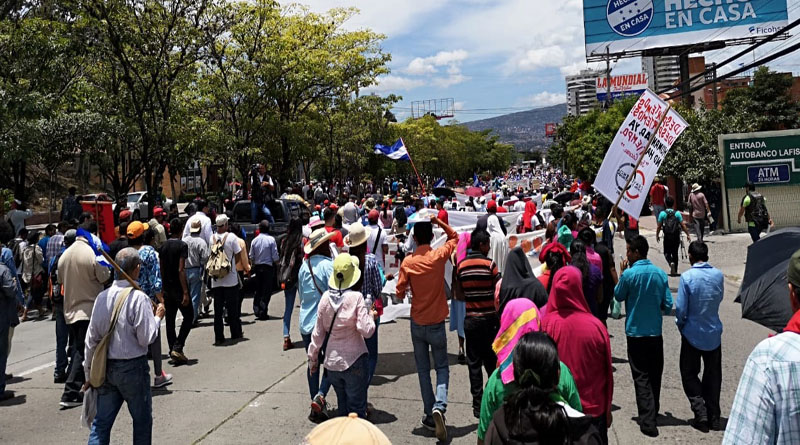 Masiva movilización en Honduras 