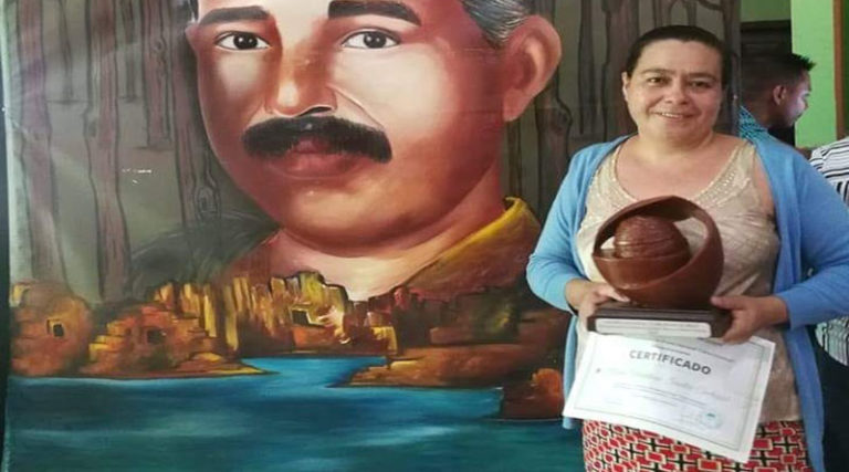 premio “Carlos Escaleras