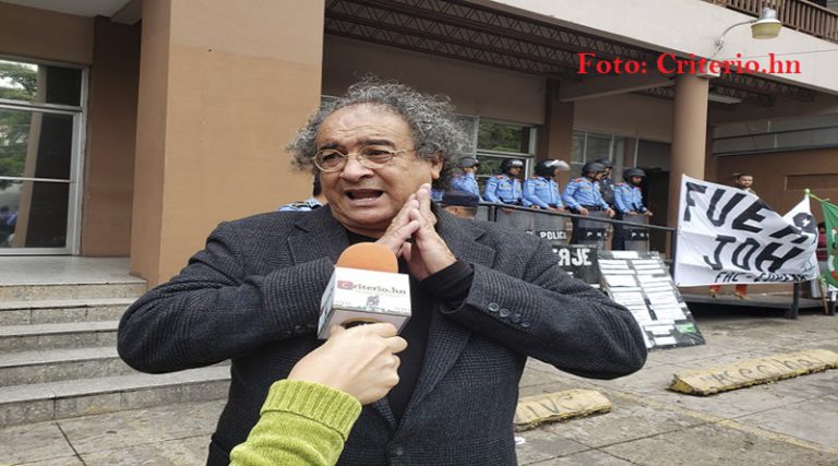 A Honduras le espera