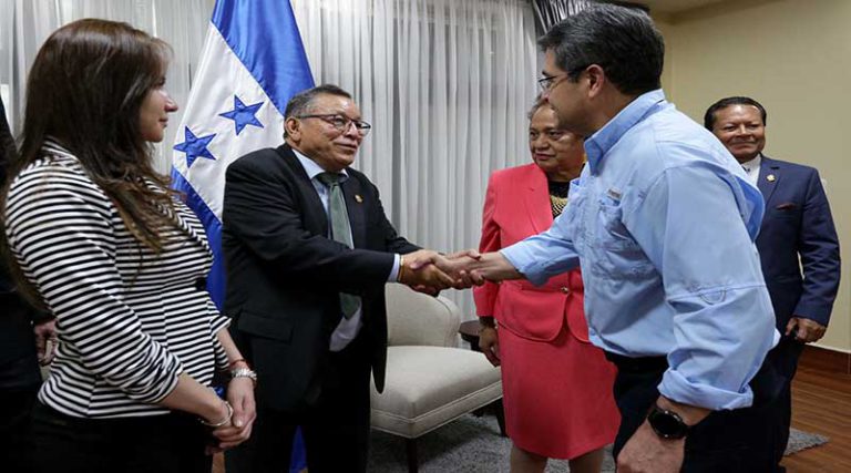 diputados al Parlacen