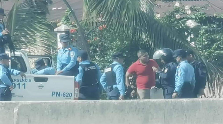 Descubren a infiltrado