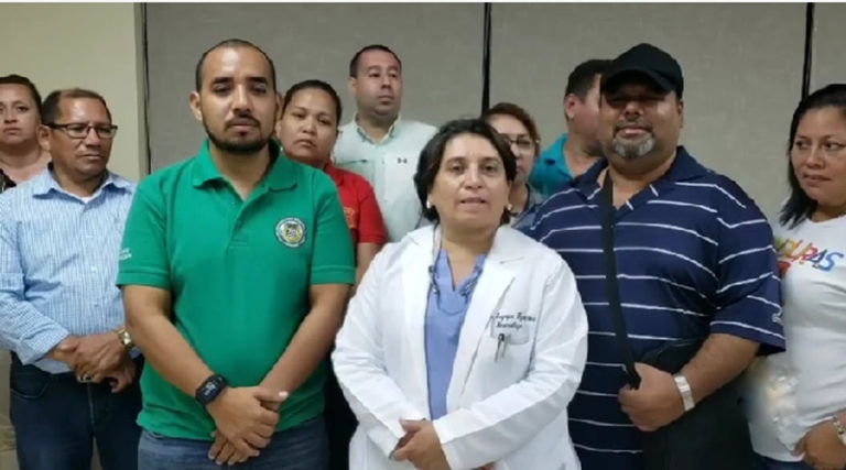 Médicos y docentes
