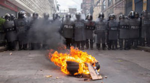 Urge frenar violaciones de DD HH