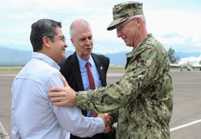 En medio de crisis, Comando Sur de EE.UU reafirma respaldo a régimen de JOH