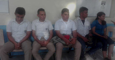 Policía retiene estudiantes del JTR capturados esta tarde
