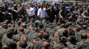 Despolitizar FF.AA. y menguar su poderío