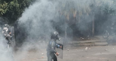 Tras reunión con alcalde capitalino, policía reprime con bala y bombas lacrimógenas a defensores de La Tigra