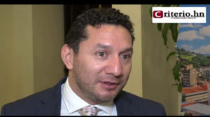 Sin reformas y con una oposición dividida