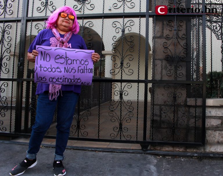 Resistir, insistir, huir, vivir en las Honduras