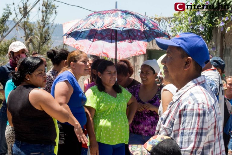 Y el pueblo, qué opina..