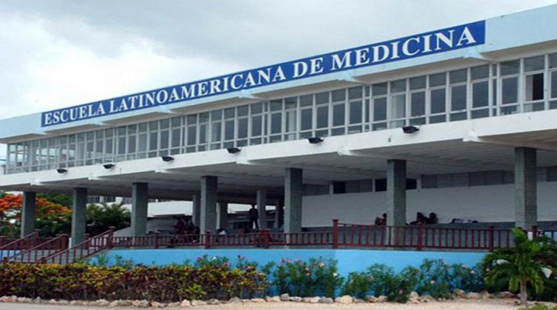 Médicos hondureños en Cuba