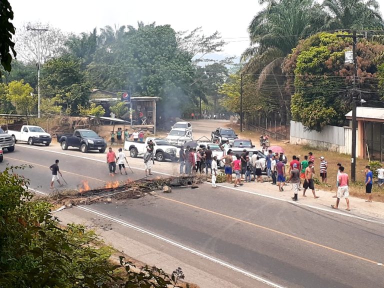 Sacerdotes de La Ceiba denuncia politización en entrega de alimentos