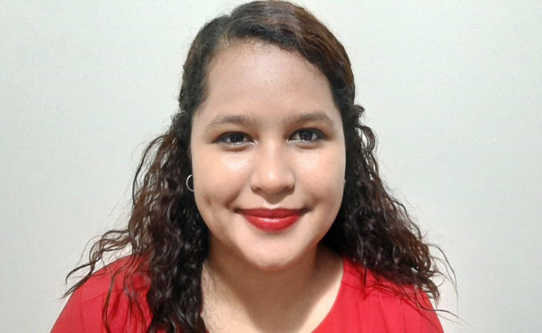 Periodista de Criterio.hn es acosada telefónicamente