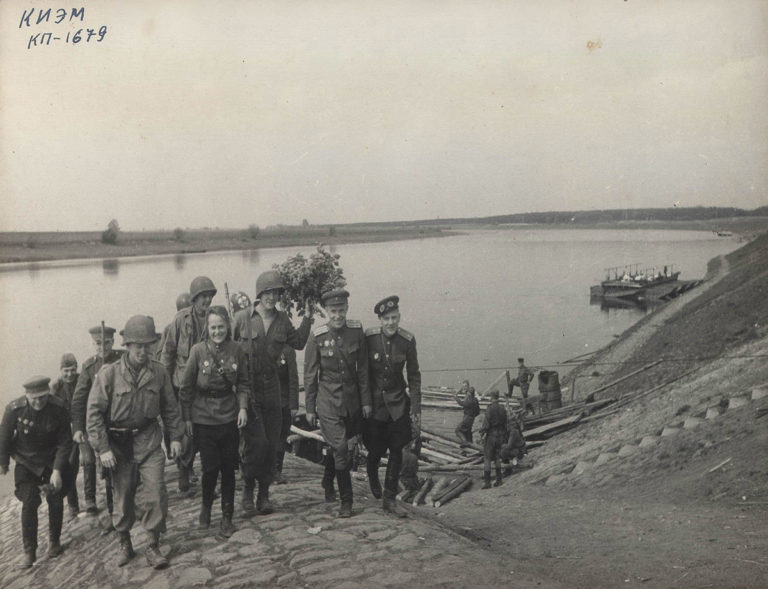 Observaciones Sobre los 75 Años del día VE