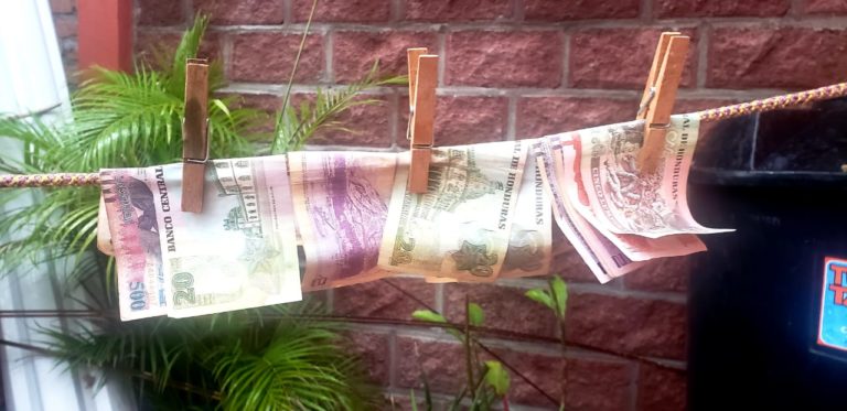 OMS nunca dijo que dinero propaga el Covid-19