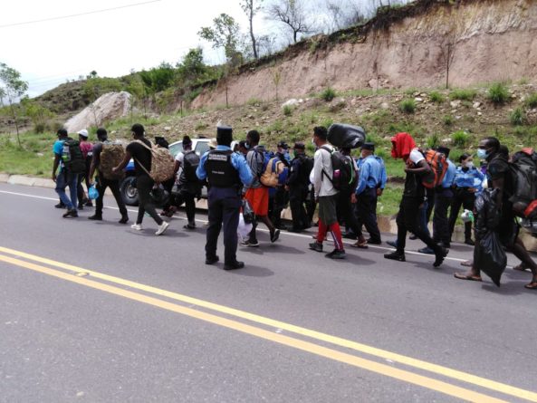 Migrantes haitianos se cansaron de esperar