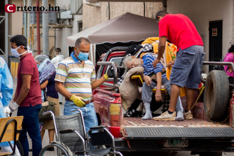 Los jóvenes llevan el virus a casa