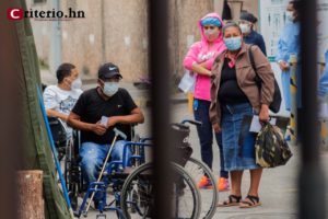 Gobierno en enorme contraste