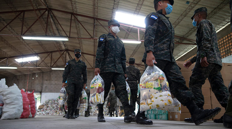 Pobladores de Zacate Grande