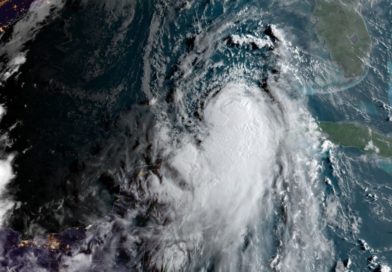 Laura ya es huracán categoría 1 y se acerca a Texas y Louisiana