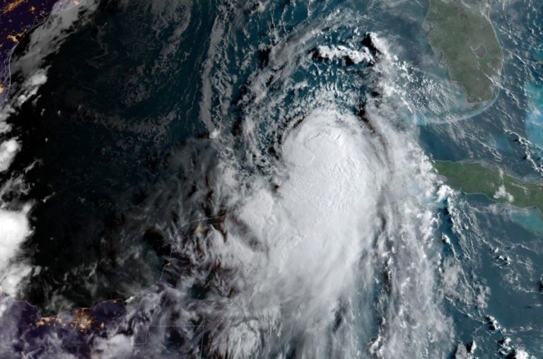 Laura ya es huracán