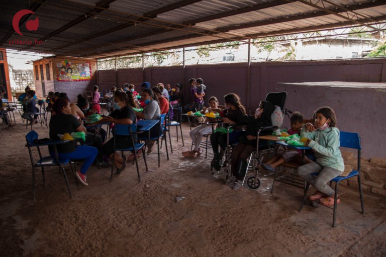 Damnificados denuncian abandono