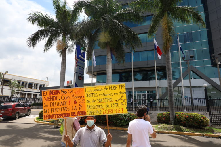 privatización del agua