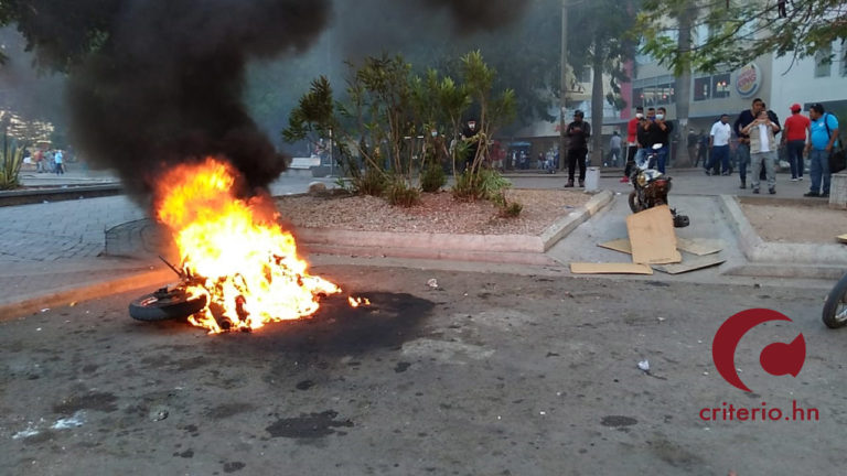 Protestas por homicidio de estudiante