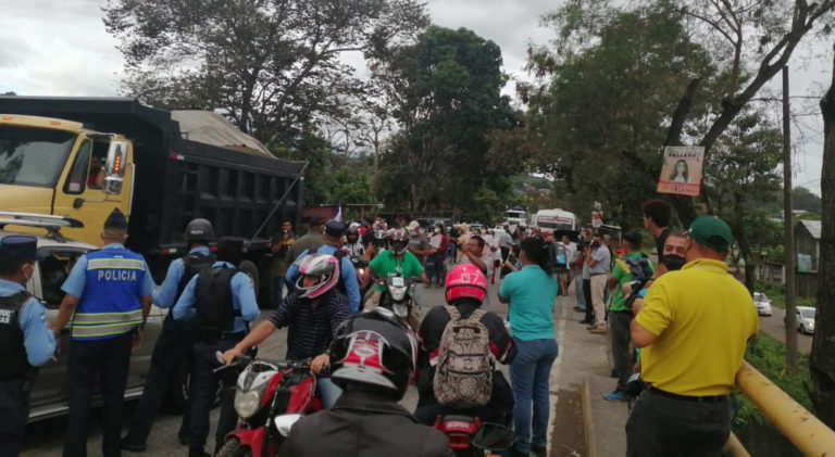 Ceibeños exigen salida de Juan Hernández