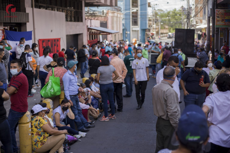 Asambleas informativas y toma de instituciones