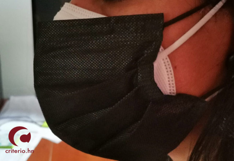 uso de doble mascarilla