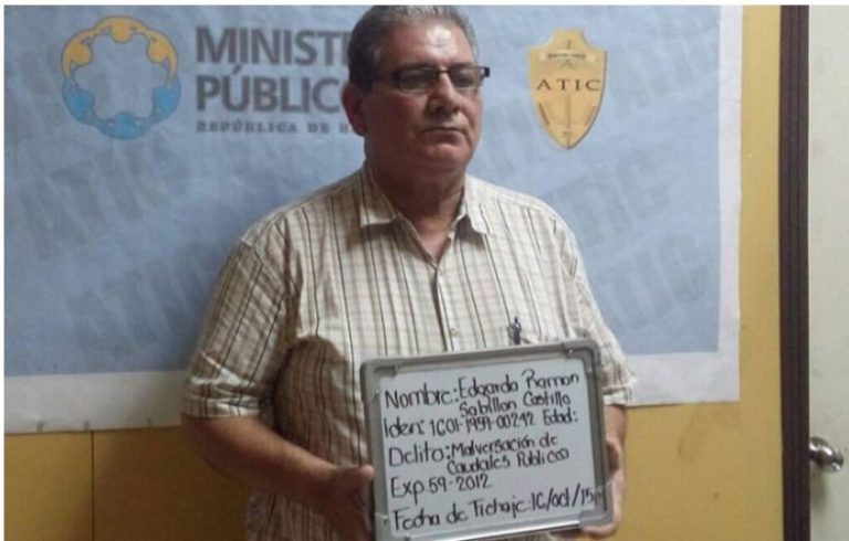 Auto de prisión a ex juez