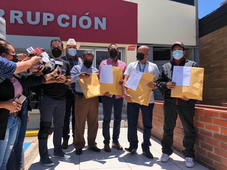 Alcaldes se unen al CNA