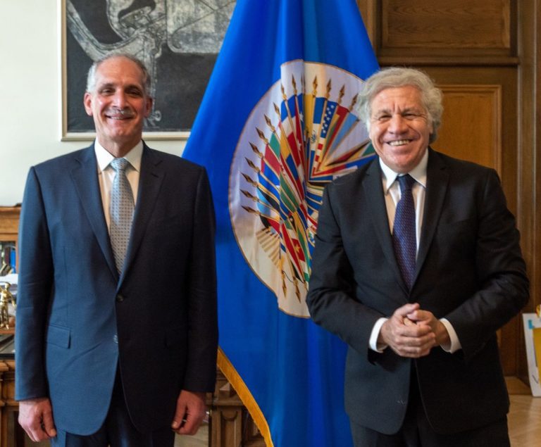 Nasry Asfura y Luis Almagro