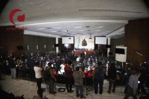 Reducción de salarios a congresistas y altos funcionarios