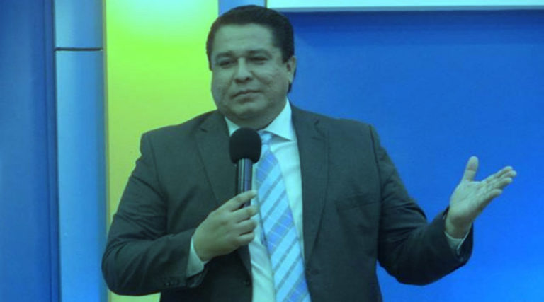 Pastor Roy Santos, aliado de “JOH”