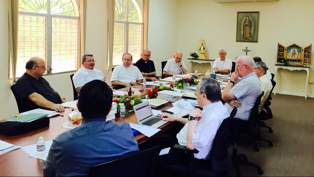 Conferencia Episcopal inquieta por refundación de Xiomara Castro