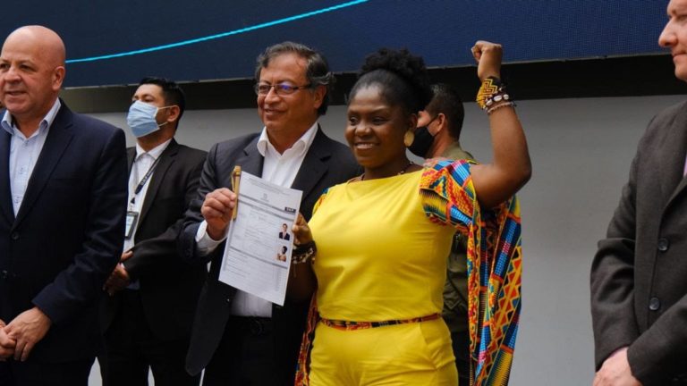 Honduras celebra triunfo histórico de Gustavo Petro en Colombia